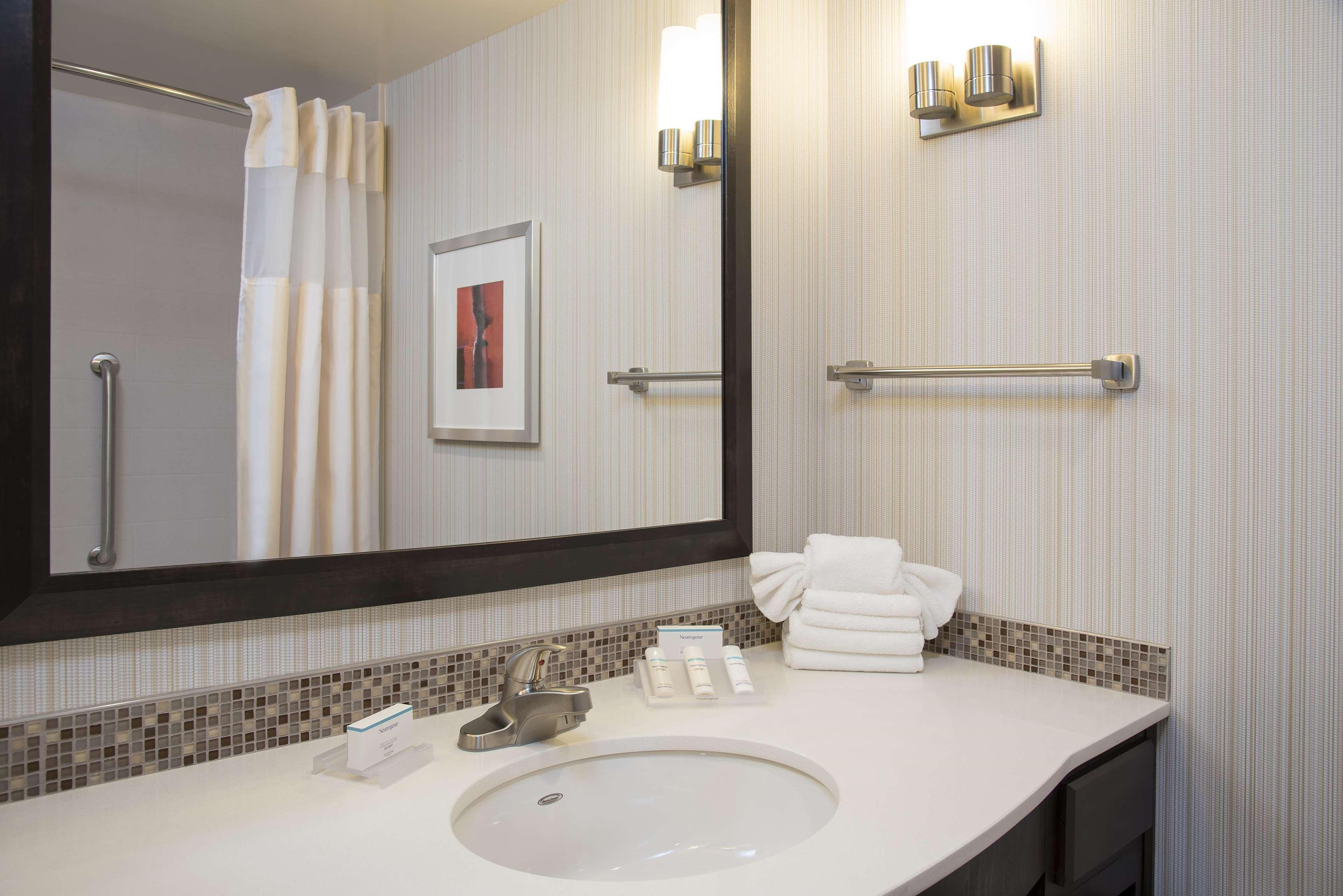 Hilton Garden Downtown Hotel 3*