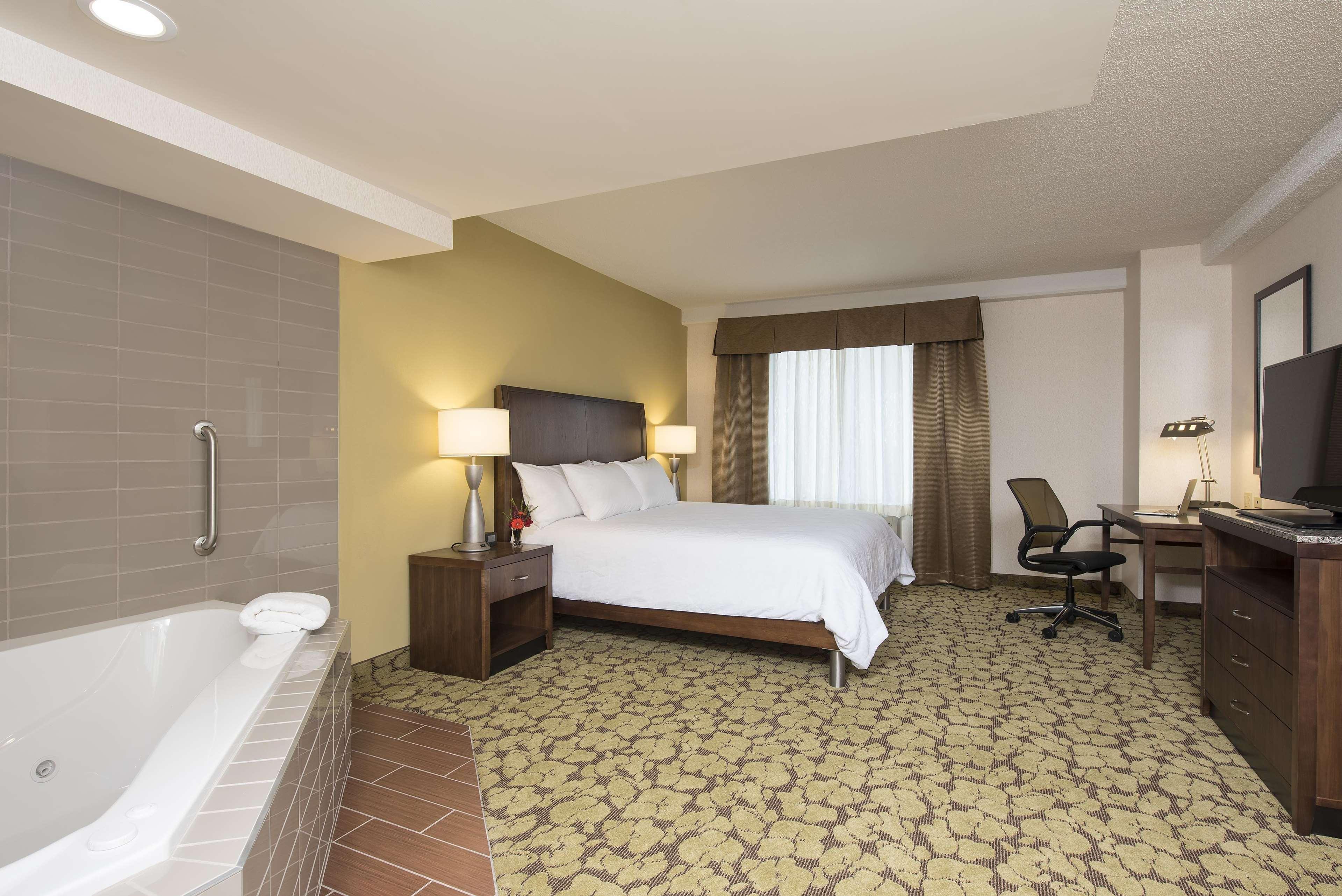 Hilton Garden Downtown Hotel 3*